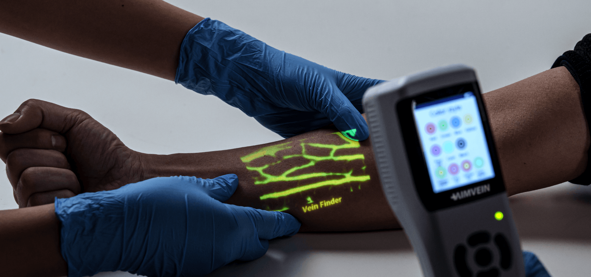 Aimvein-vein-finder--for-IV-access-homepage-bannerslider_item_wKacjb